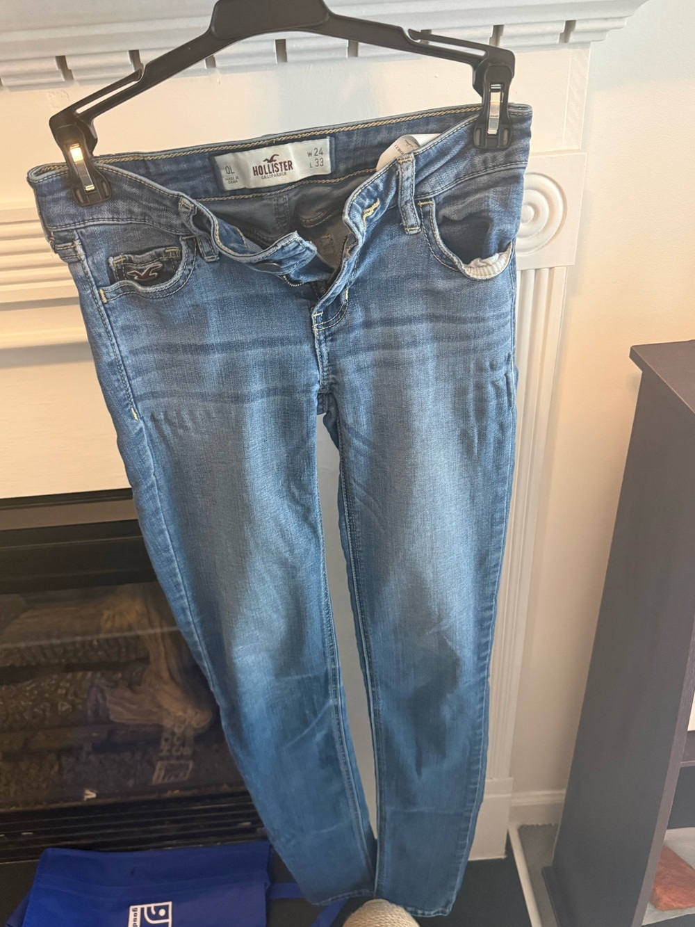Hollister Women's Medium Wash Skinny Jeans